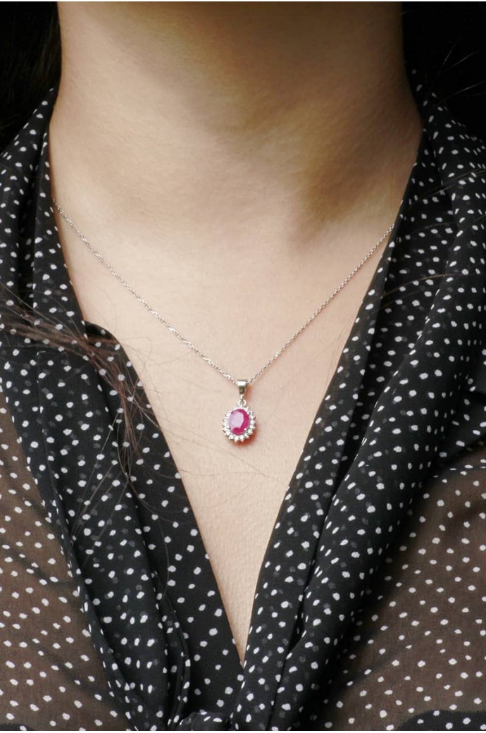 Yakutlu Pırlantalı Oval Kolye 1,48 Karat