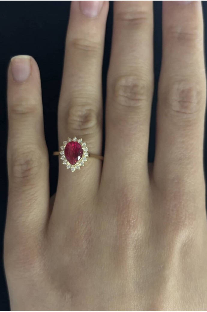 Kırmızı Taşlı Pırlanta Yüzük 0,20 Karat