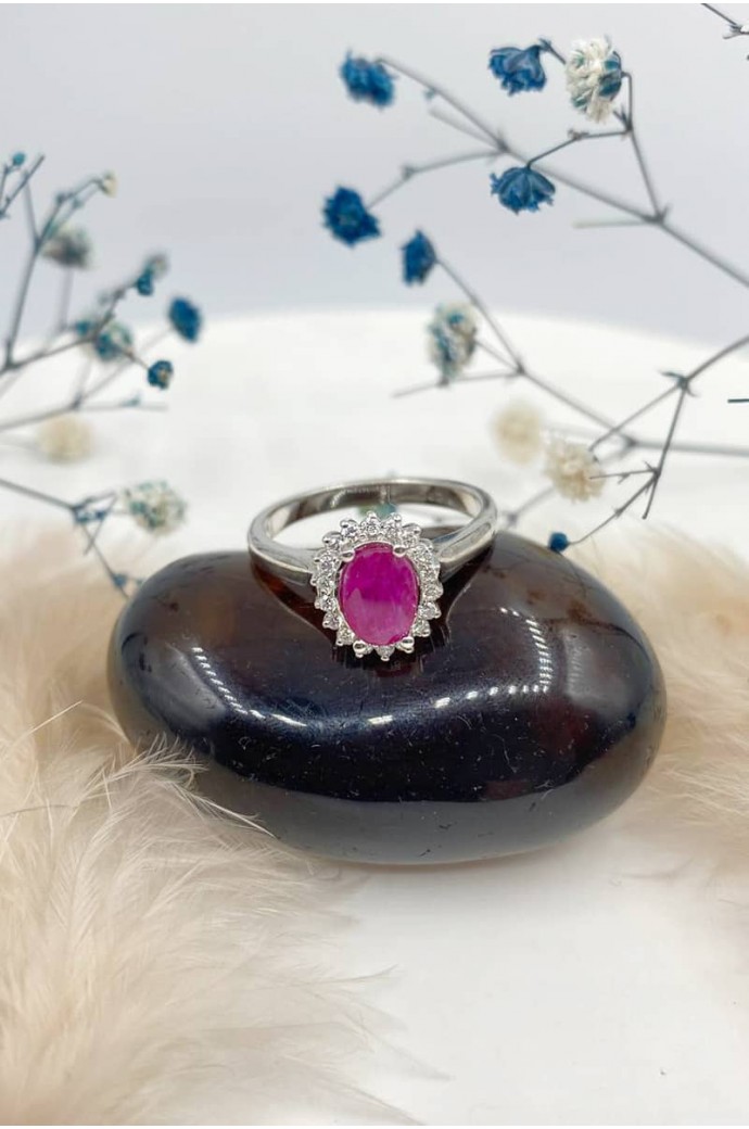 Yakutlu Pırlantalı Oval Yüzük 1,41 Karat