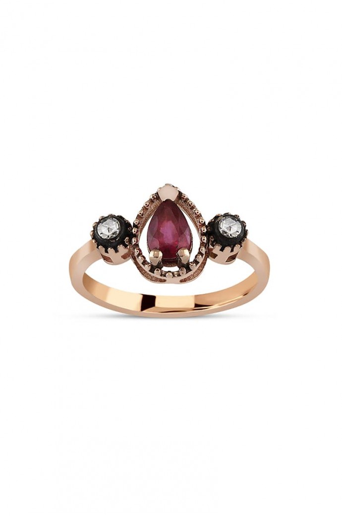 Yakutlu Elmas Damla Yüzük 0,57 Karat