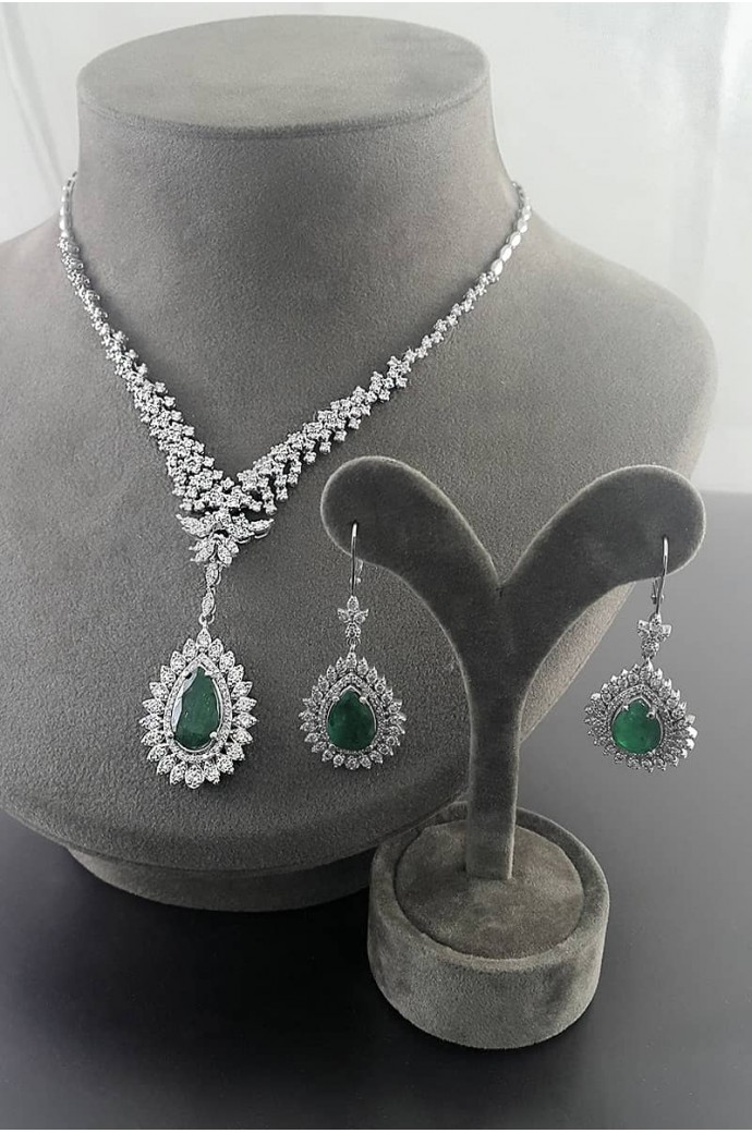 Zümrütlü Pırlantalı Fantazi Set 14,44 Karat