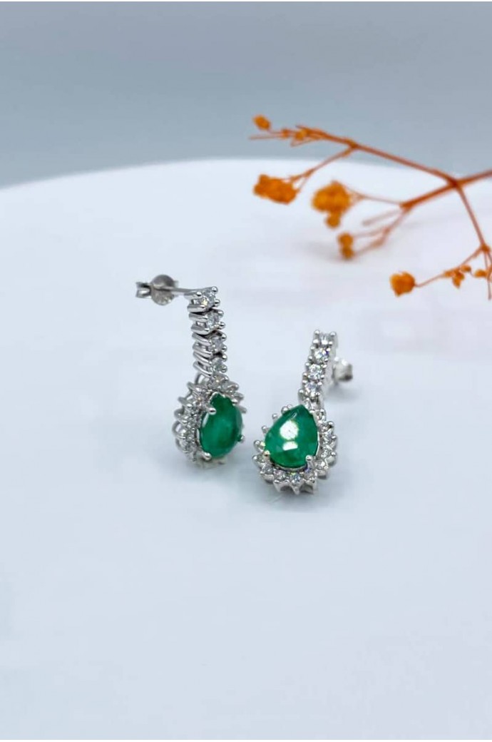 Zümrütlü Pırlantalı Küpe  2,59 Karat