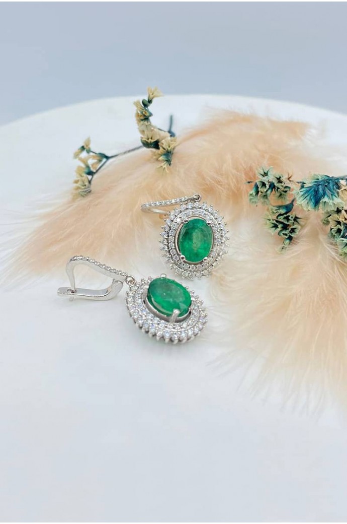 Zümrütlü Pırlantalı Küpe 4,70 Karat