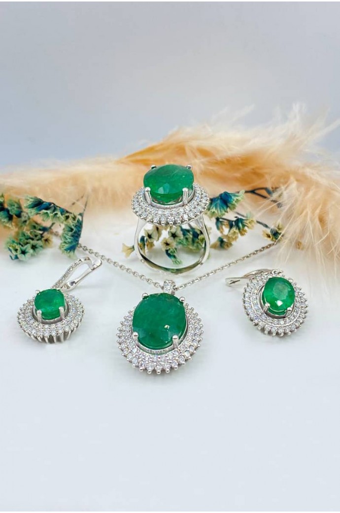 Zümrütlü Pırlantalı Mini Set 21,91 Karat