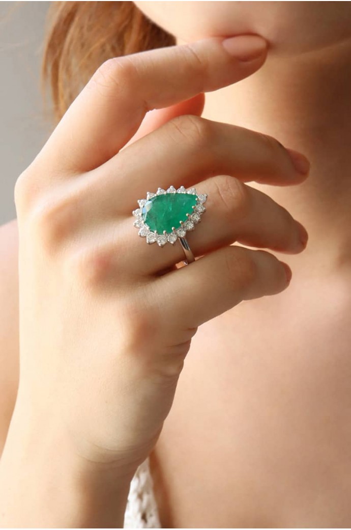 Zümrütlü Pırlantalı Yüzük 5,65 Karat