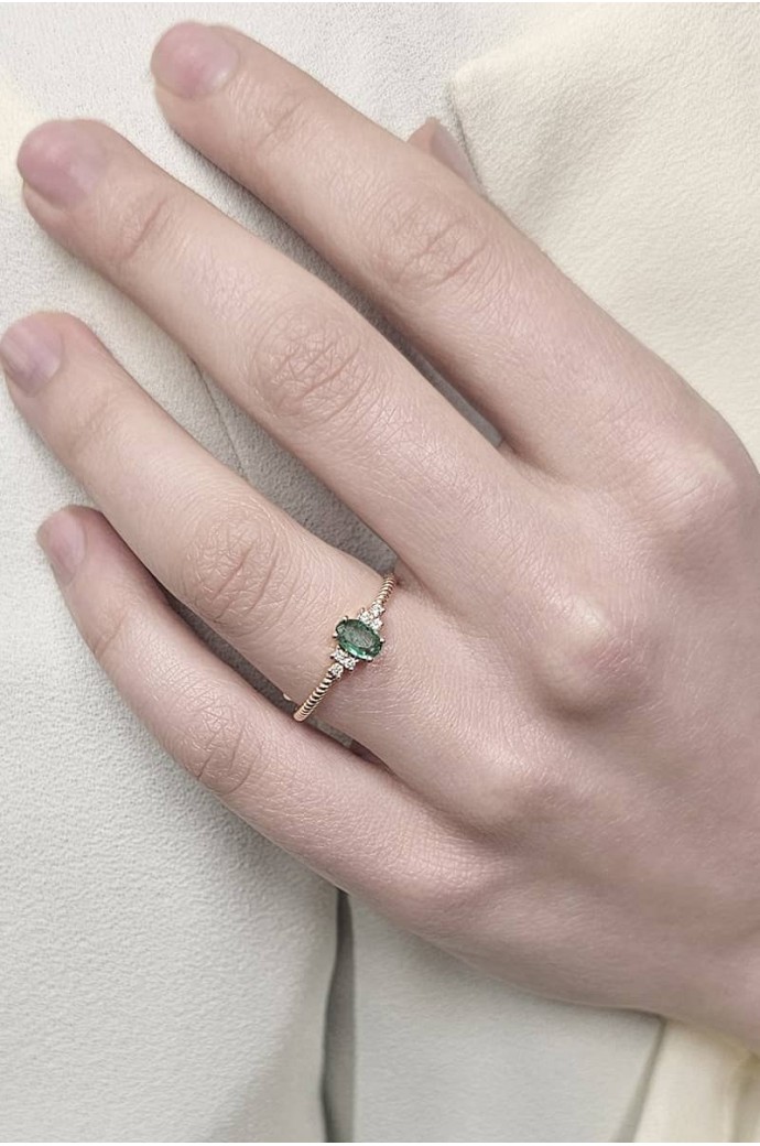 Zümrütlü Pırlantalı Yüzük 0,45 Karat