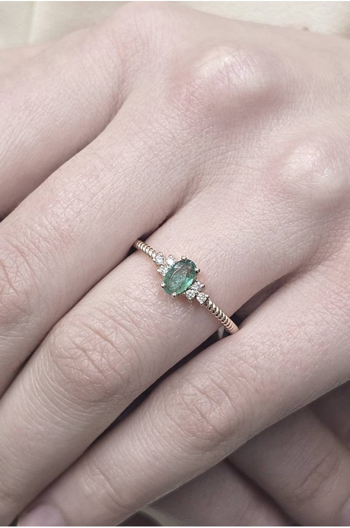 Zümrütlü Pırlantalı Yüzük 0,45 Karat