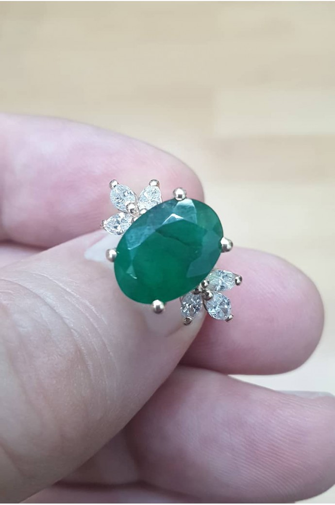 Zümrütlü Pırlantalı Yüzük 4,50 Karat